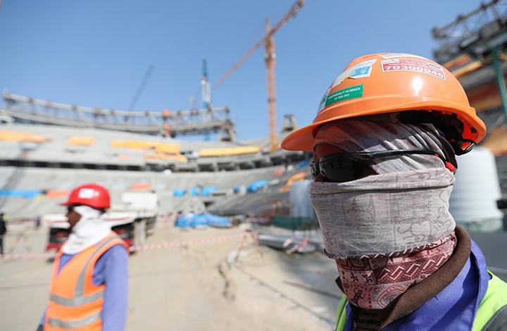 قمصان المنتخب الهولندي في مزاد لدعم العمال المهاجرين في قطر