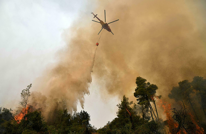مصر تتضامن مع اليونان وترسل طائرات للمساهمة في إطفاء الحرائق 