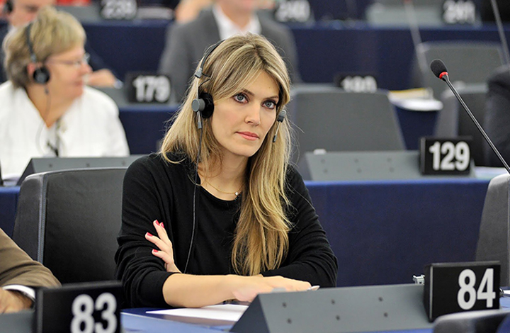 السلطات البلجيكية تستجوب نائبة يونانية في البرلمان الأوروبي  بشأن فضيحة تتعلق بقطر