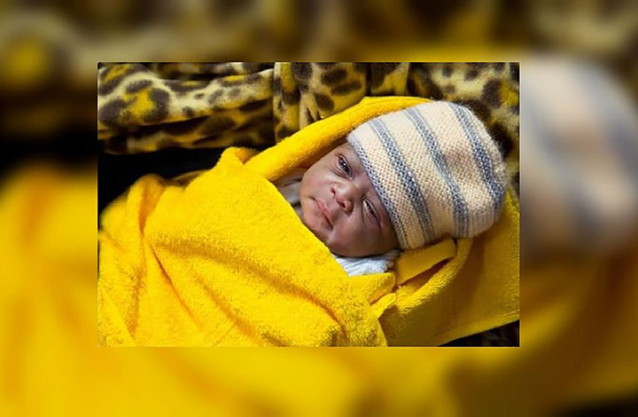 إسبانيا: إقرار محكمة منح الجنسية للطفلة آنا المولودة على متن قارب مهاجرين
