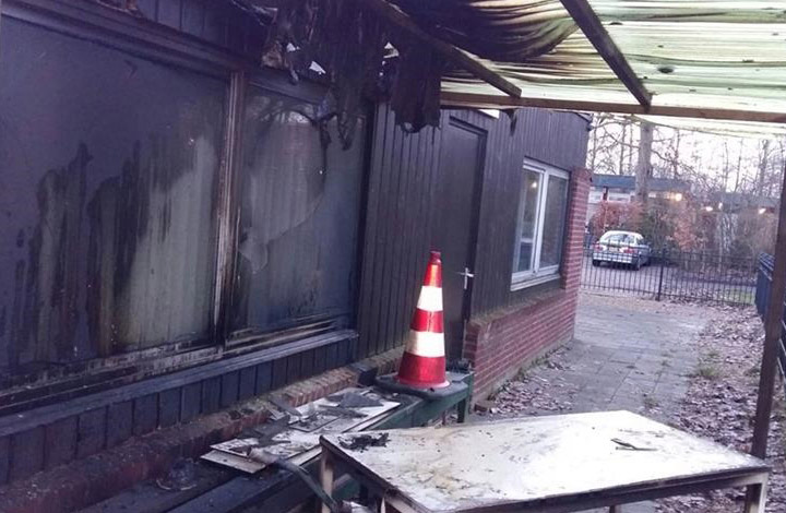 هولندا.. إضرام النار في مسجد قيد البناء