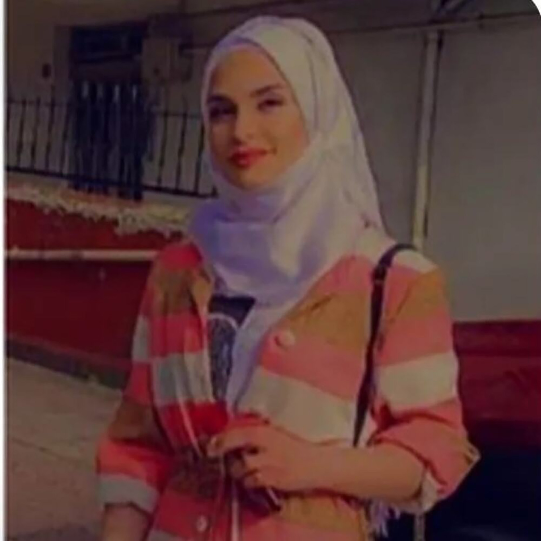 السويد تُرحّل فتاة سورية قسراً إلى اسطنبول والأخيرة ترفض إدخالها