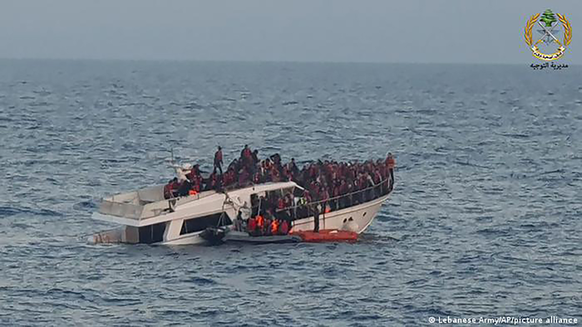 لبنان: إنقاذ أكثر من 200 مهاجر بعد غرق قارب قبالة سلعاتا